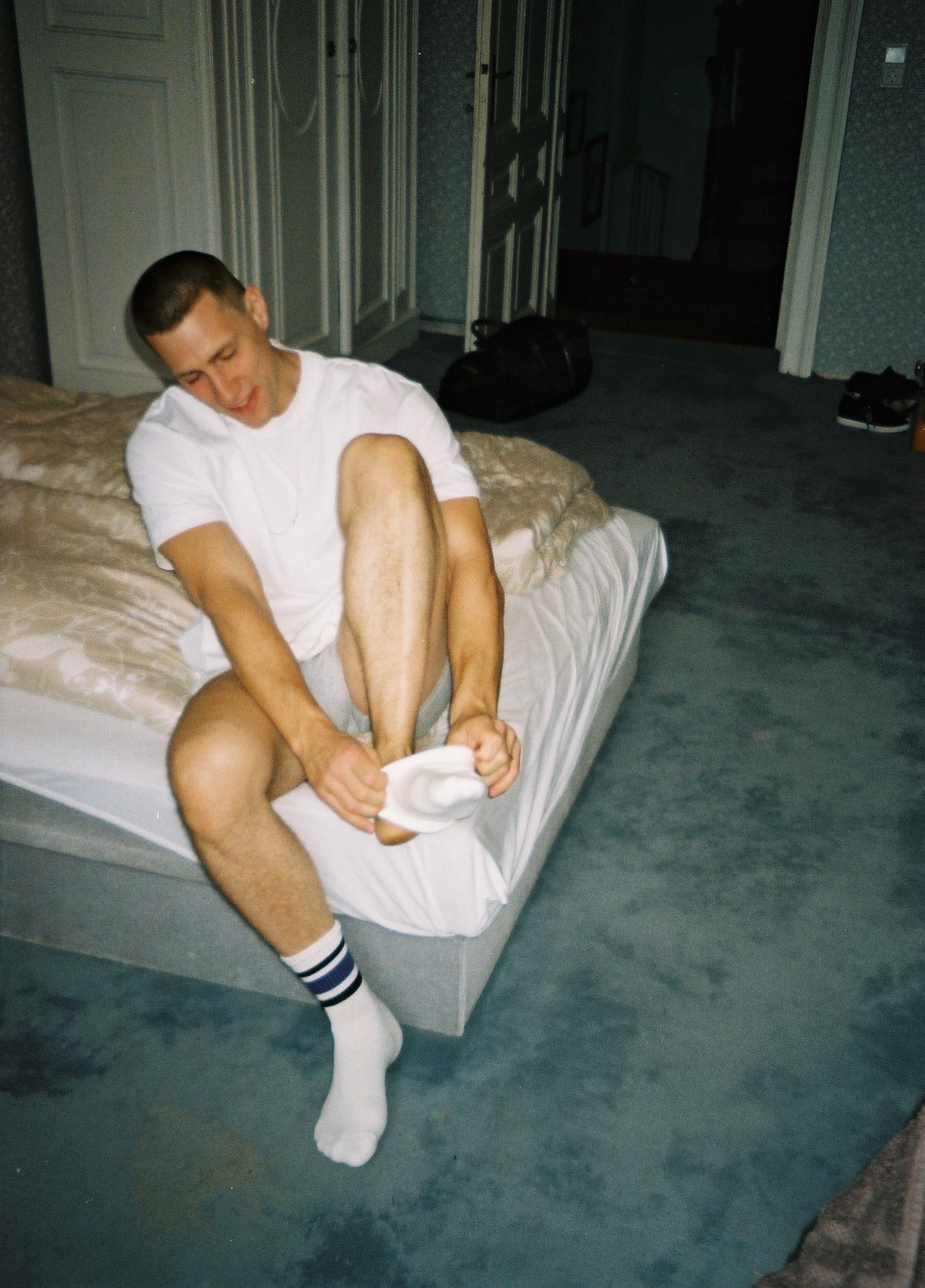 Co-Ed Cloud Socks image